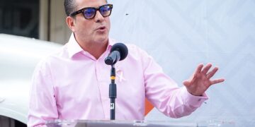 El cáncer de mama se combate todos los días: Yamil Melgar