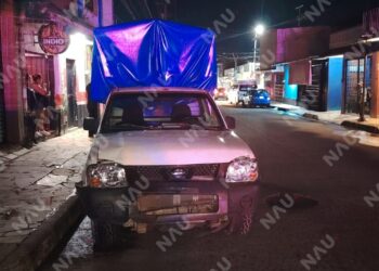 Conductor en estado de ebriedad provoca accidente y su acompañante agrede a un policía en Tapachula
