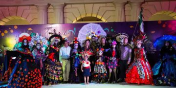 Color, arte y tradición brillan en el Concurso de Catrinas y Catrines 2025 en San Cristóbal
