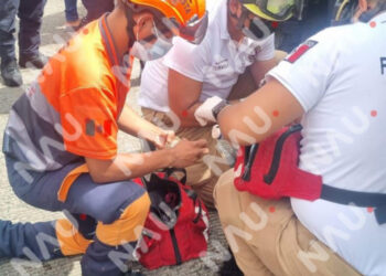 Adulto mayor se desmaya en plena vía pública en Tapachula