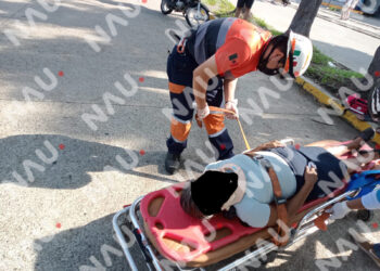 Abuelita es atropellada frente a las oficinas de Coapatap