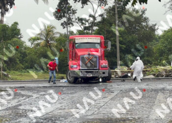 Muere presunto marino tras ser arrollado por tráiler en el libramiento de Tapachula