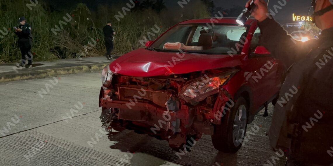 Persecución termina con la detención de automovilista tras chocar con un taxi en Tapachula