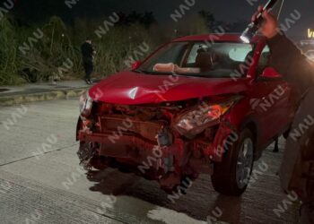 Persecución termina con la detención de automovilista tras chocar con un taxi en Tapachula