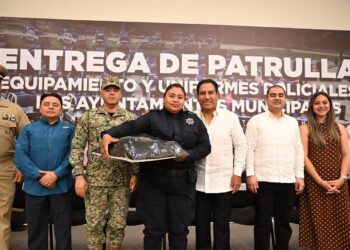 Eduardo Ramírez fortalece la seguridad municipal con entrega de patrullas y equipamiento