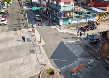 Más de dos décadas pasaron para que se diera mantenimiento al crucero de la 7a. Norte y 17a. Oriente