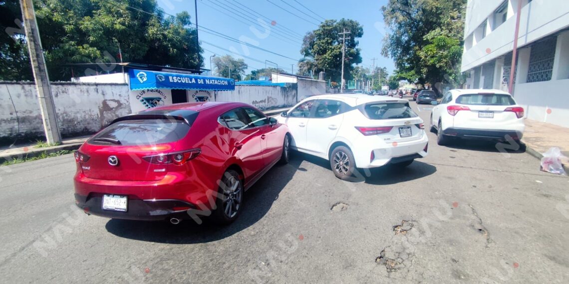 Accidente vial deja solo daños materiales en Tapachula