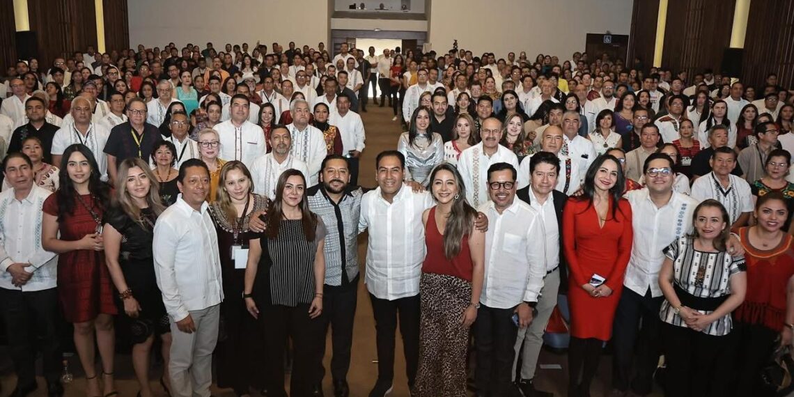 Asiste Eduardo Ramírez a la conmemoración del 24 aniversario de la Auditoría Superior del Estado de Chiapas