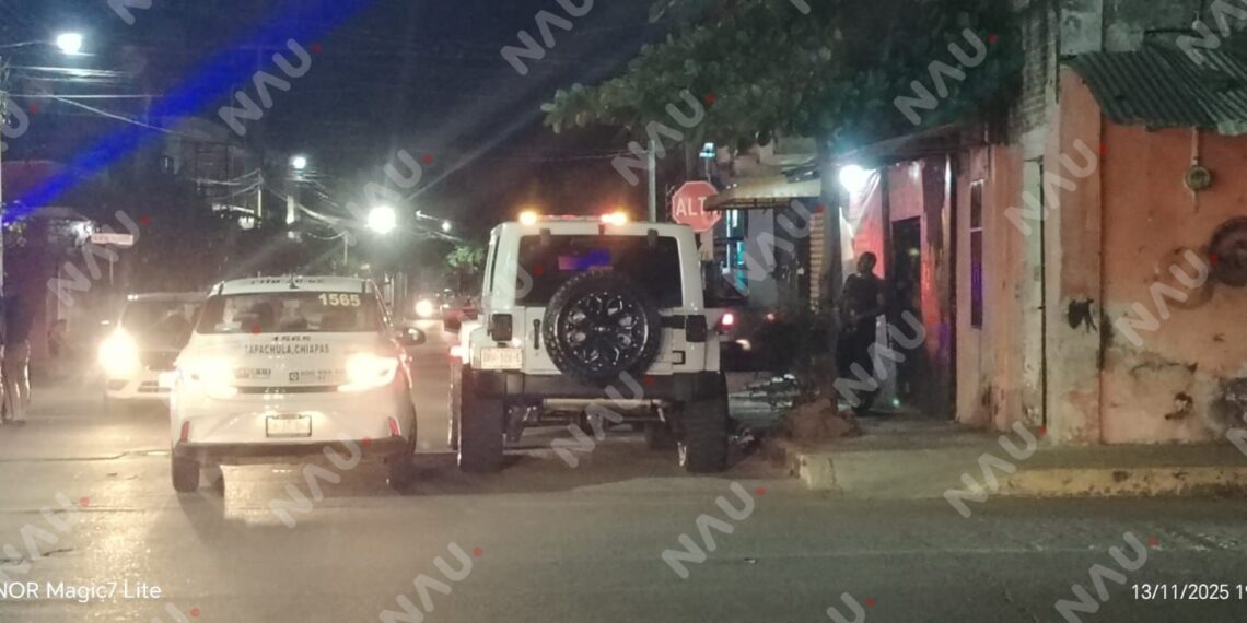 Patrullero motorizado resulta atropellado por una camioneta Jeep en Tapachula