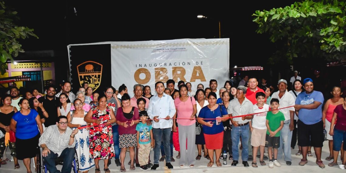 Gobierno de Suchiate entrega nueva calle con concreto hidráulico en el Ejido La Libertad