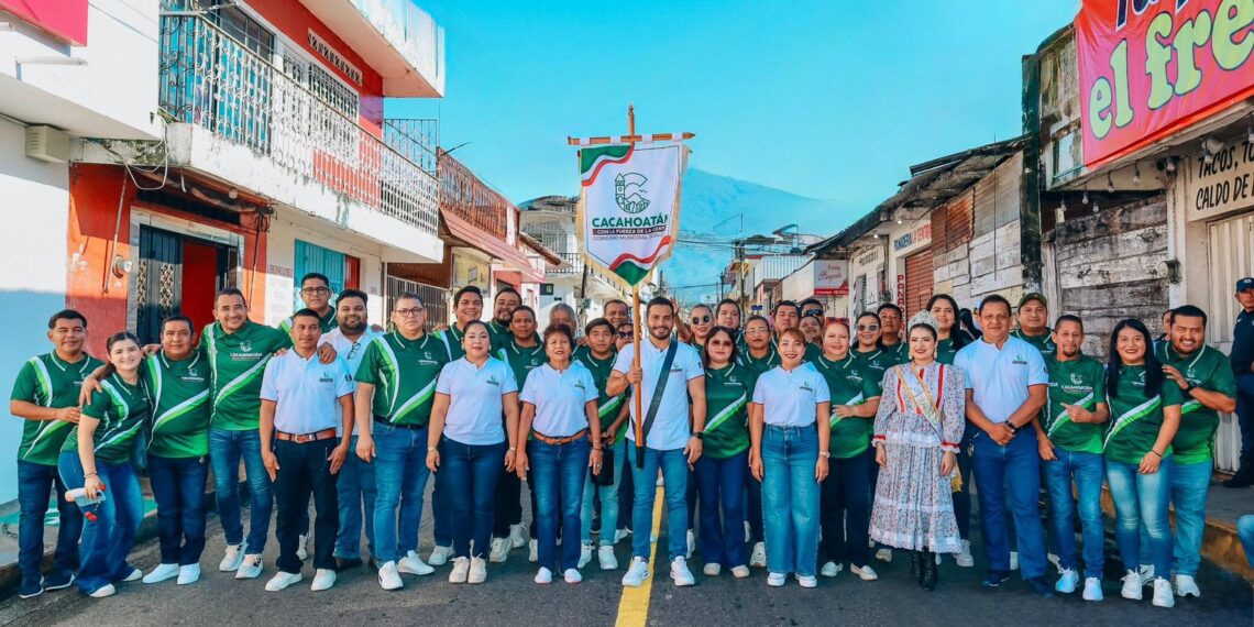 En #Cacahoatán Víctor Saldaña, encabeza el desfile conmemorativo al 115 aniversario de la Revolución Mexicana 🇲🇽