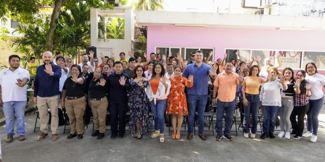 SE DESARROLLAN TALLERES DE EMPRENDIMIENTO DIRIGIDOS A MUJERES DE TAPACHULA