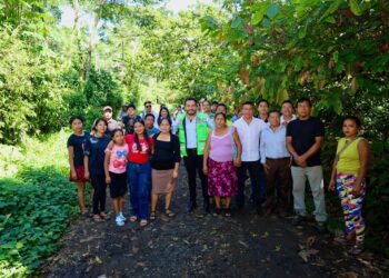 Con enorme alegría, dimos el banderazo de inicio de obra en el Ejido Santa Lucía: Víctor Saldaña