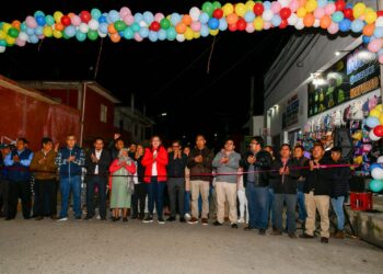 Inauguran nuevo alumbrado público en Nueva Palestina para fortalecer la seguridad y bienestar de los vecinos