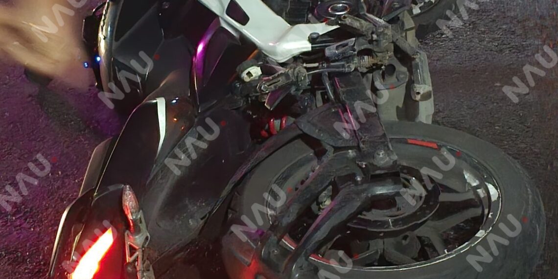Joven muere y menor queda grave en brutal choque de motocicletas en Cacahoatán
