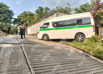 Asesinan a chofer de combi en Tuzantán