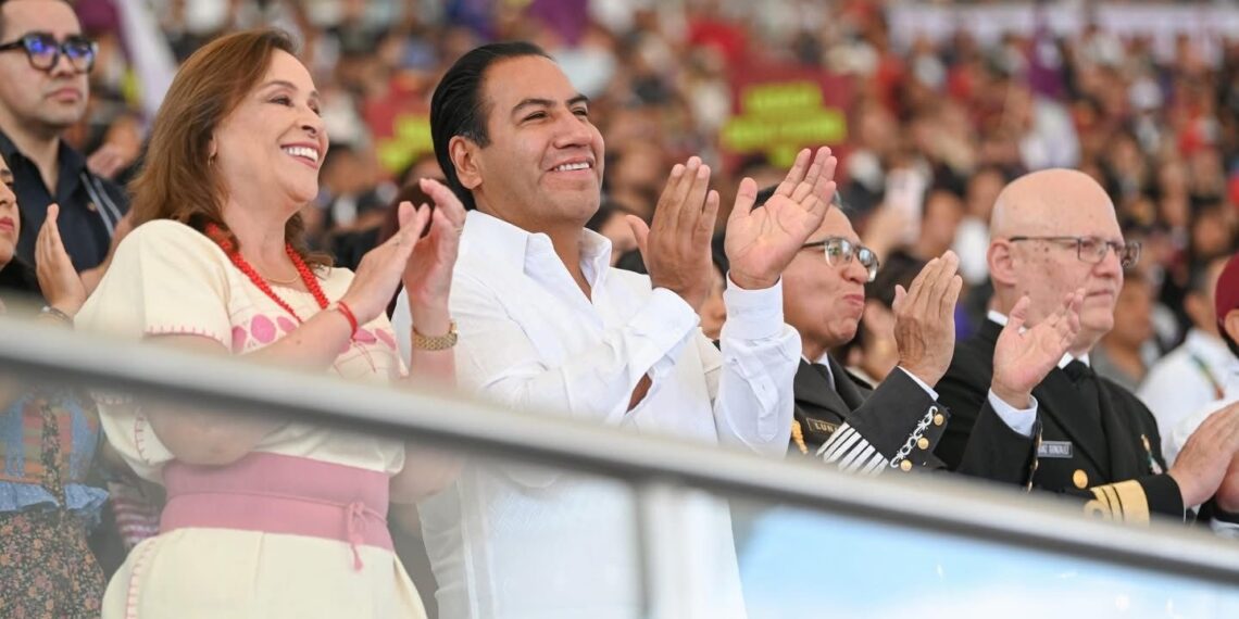 Asiste Eduardo Ramírez al Tercer Informe del gobernador de Oaxaca, Salomón Jara