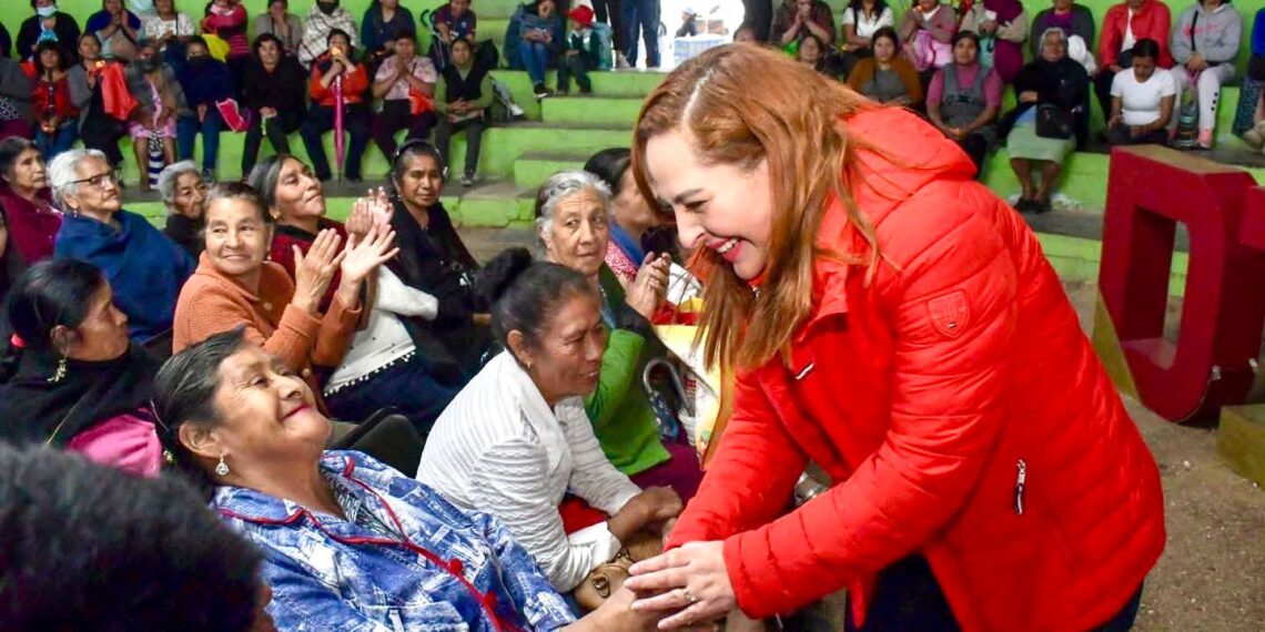 Se fortalece la entrega de apoyos alimentarios a mujeres de SCLC