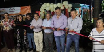 Fabián Barrios de León inaugura red de alumbrado público en el Boulevard de San Jerónimo – 11 de abril.