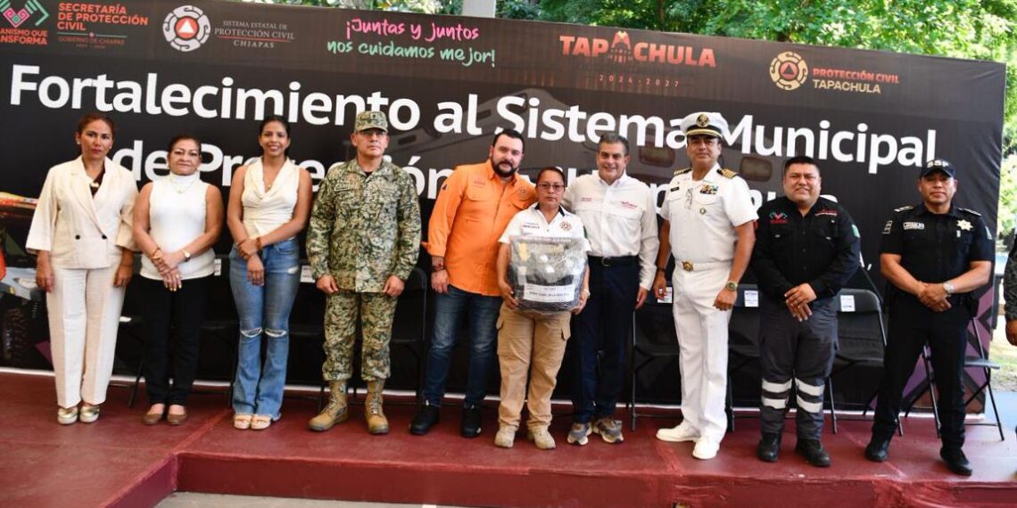 Yamil Melgar fortalece a Protección Civil con entrega de equipamiento