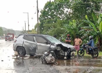 Accidente vehicular en la carretera costera deja solo daños materiales en Tuzantán