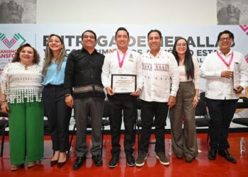 Reconoce Eduardo Ramírez a investigadoras e investigadores de Chiapas por sus aportaciones al desarrollo