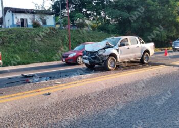 Choque por alcance en la Carretera Costera 200 deja dos personas con lesiones leves