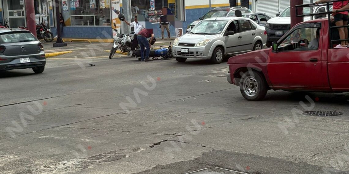 Motociclista resulta lesionado tras accidente vial en el centro de Tapachula