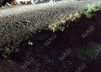 Camioneta termina en la cuneta tras accidente vial en Tapachula