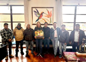 Presidenta municipal fortalece diálogo con vecinos de la colonia La Hormiga