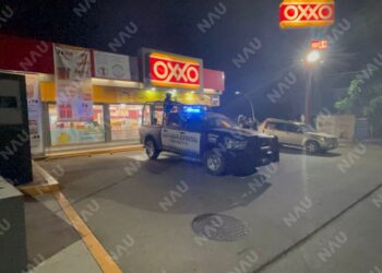 Asaltan dos tiendas Oxxo en menos de cinco minutos en Tapachula; delincuentes huyen en motocicleta
