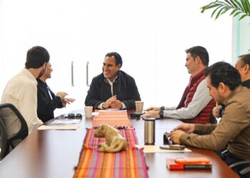 Eduardo Ramírez se reúne con integrantes del Consejo del Grupo San Francisco de Asís