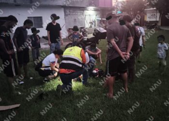 Menor resulta lesionado tras caer de un árbol en Tapachula; presentó convulsiones