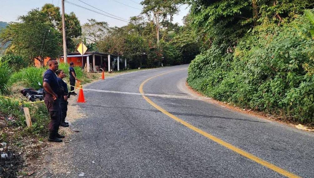 Accidente provoca cierre temporal en carretera de la Sierra