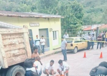 ASESINAN A REPARTIDOR DE MATERIALES TRAS ATAQUE ARMADO EN IXHUATÁN