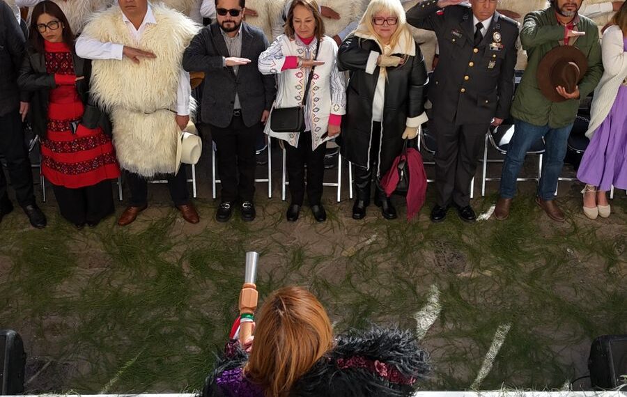 Comunidades de San Cristóbal refrendan mandato a Fabiola Ricci con la entrega del Bastón de Mando