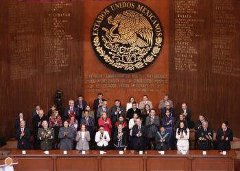 Asiste Eduardo Ramírez a conmemoración del 109 Aniversario de la Constitución de 1917, encabezada por Claudia Sheinbaum
