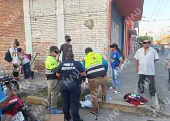 Mujer resulta lesionada tras ser atropellada por motociclista en Tapachula