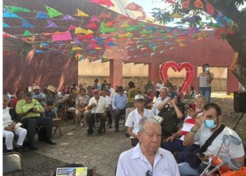 Fraternidad literaria “Bajo el palo de mango” celebró su XI aniversario