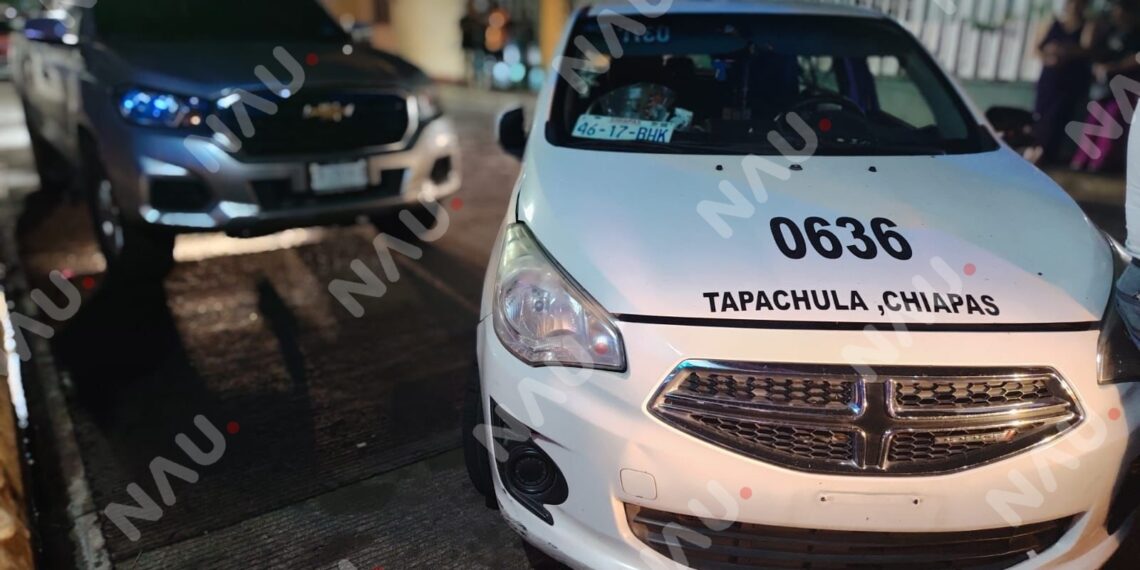 Percance entre camioneta y taxi genera movilización vial en Tapachula