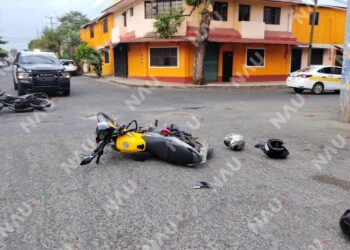 Choque entre motocicletas deja tres lesionados en la 13 Norte