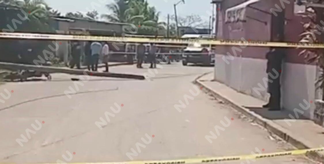 Motociclista pierde la vida tras impactarse contra poste en colonia Cañaveral , en Huixtla