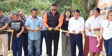 Fabián Barrios de León cumple compromiso con habitantes de El Progreso