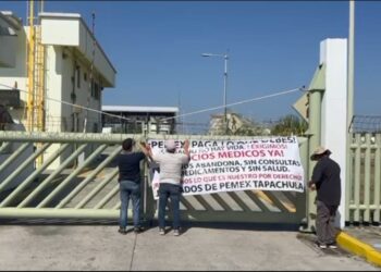 Trabajadores mantienen protesta y anuncian bloqueos parciales ante falta de respuesta de Petróleos Mexicanos