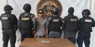 Detienen a guatemalteco con 15 bolsitas de presunta metanfetamina en Tapachula