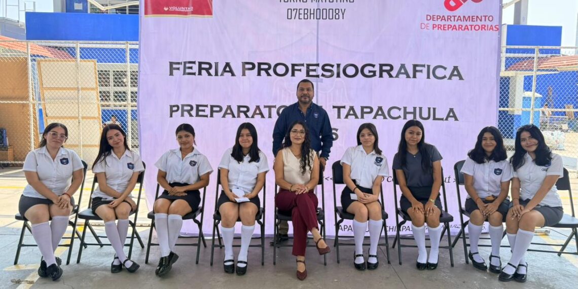 Ayuntamiento de Tapachula participa en Feria Profesiográfica 2026