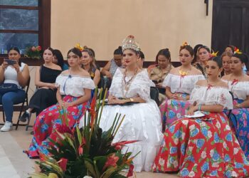 REALIZAN FORO FEMENIL EN LA EFT 2026