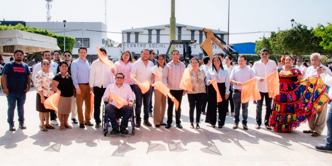 Inicia la remodelación del Parque Central de Suchiate