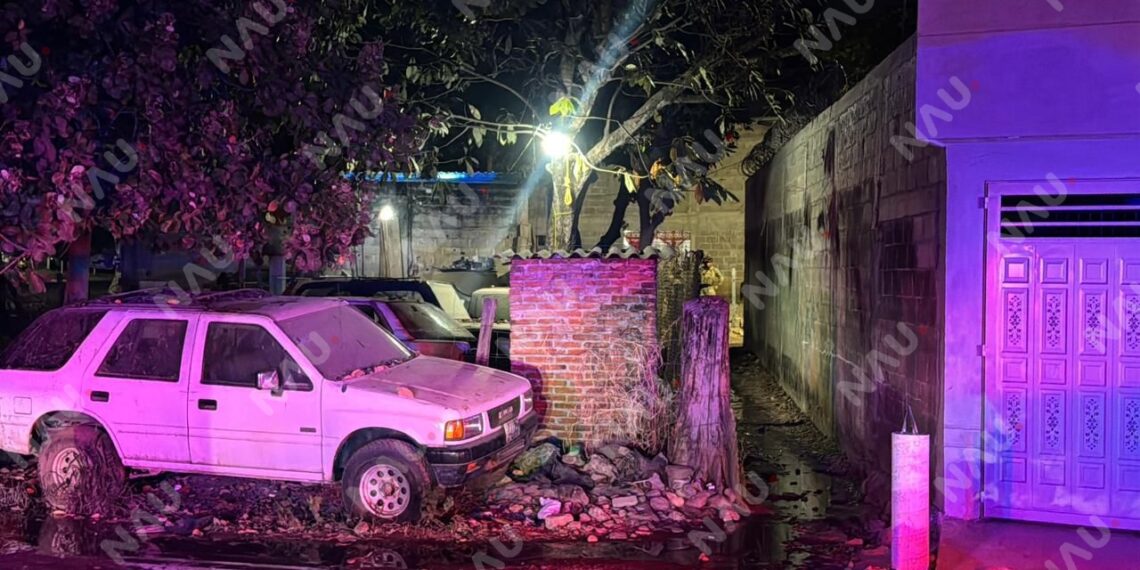 Atacan a balazos a un hombre en la colonia Los Pinos; fue trasladado de urgencia a un hospital