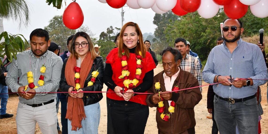 Agradecen a Fabiola Ricci la ampliación de electrificación en La Lagunita